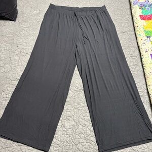Skims plus size lounge pants